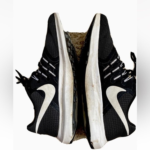 Nike Run Swift Men’s Size 10.5 Black White Running Shoes 908989-001 main image 8